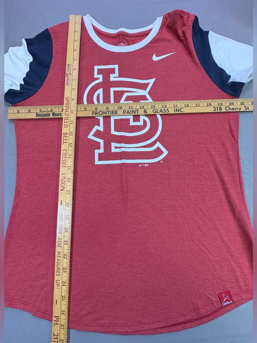 St. Louis Cardinals Women’s - Large Nike Tee - Picture 6 of 6